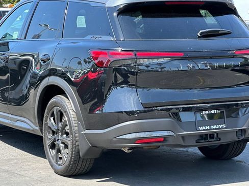 Used 2026 INFINITI QX60 Autograph w/ Dark Cargo Package AWD/4WD image 5