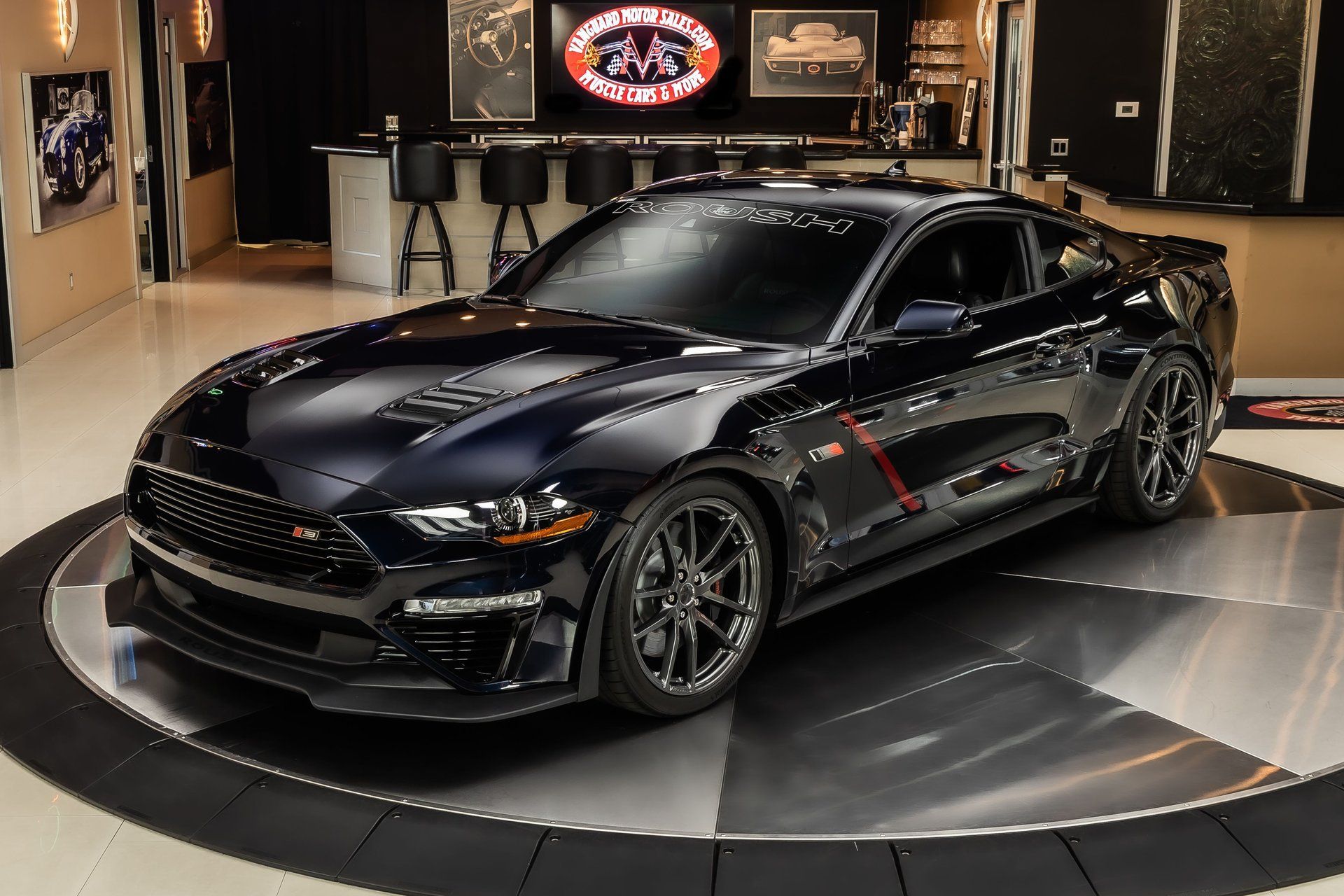 Used 2021 Ford Mustang GT Premium w/ GT Performance Package RWD image 5