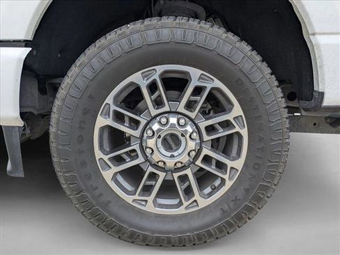 Used 2024 Ford F350 Limited image 25