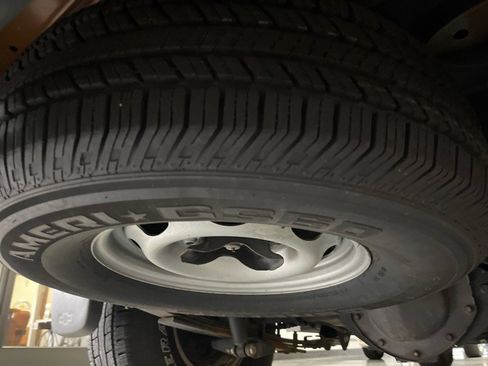 Used 2005 Chevrolet Colorado LS image 58