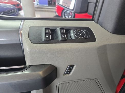 Used 2018 Ford F150 XLT w/ Equipment Group 302A Luxury image 18