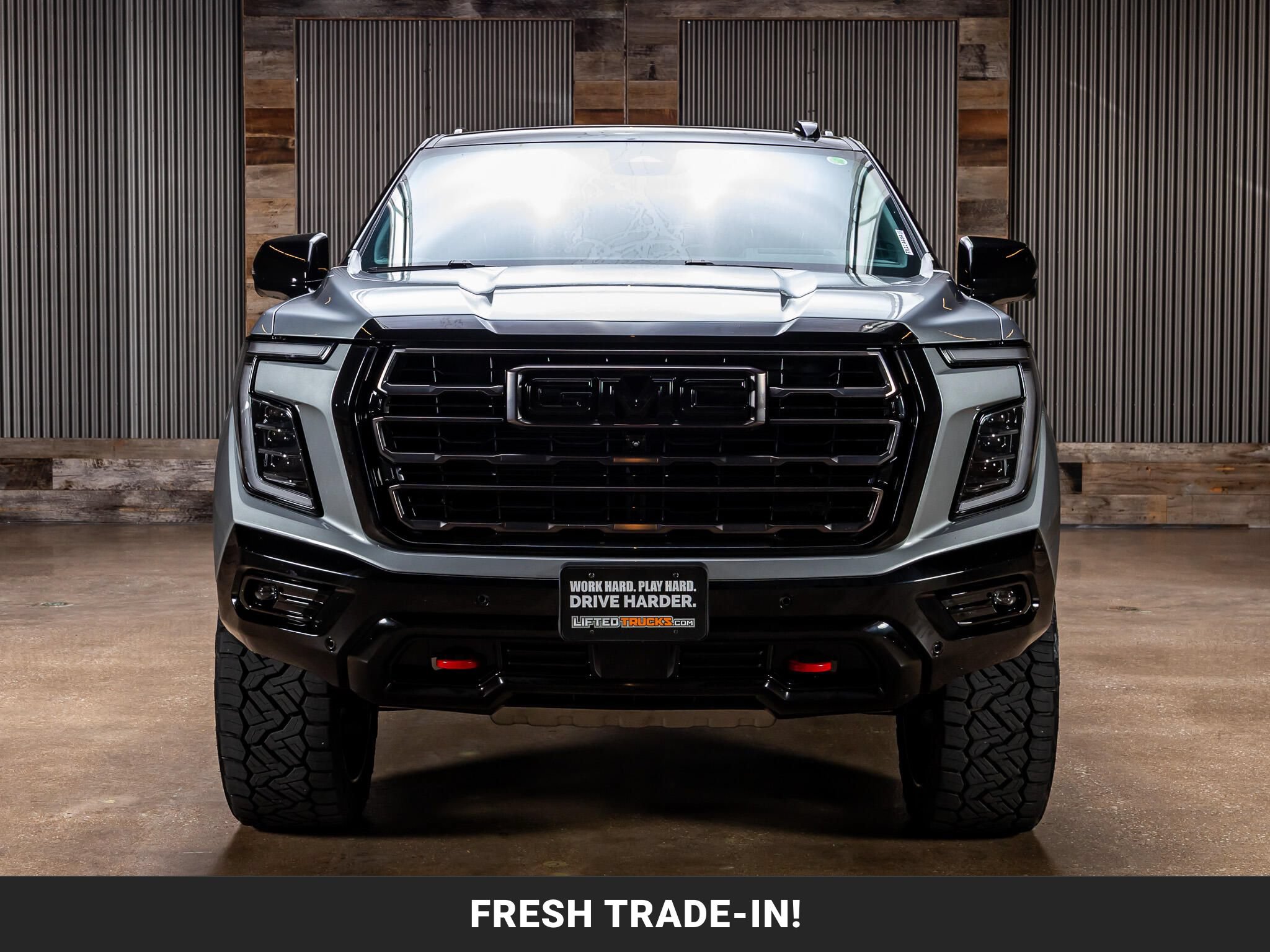 Used 2025 GMC Yukon AT4 Ultimate AWD/4WD image 3