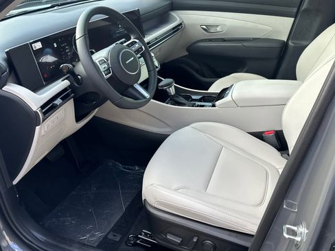 New 2025 Hyundai Tucson SEL image 9