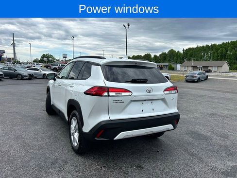 Used 2022 Toyota Corolla Cross LE FWD image 6