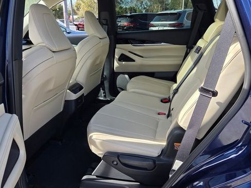 Used 2025 INFINITI QX60 Pure w/ Cargo Package image 13