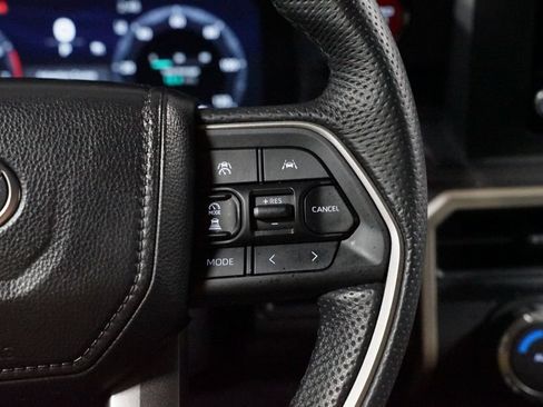 Certified 2026 Toyota Tacoma TRD Off-Road AWD/4WD image 14