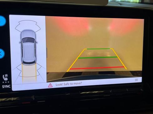 Used 2024 Volkswagen Atlas Cross Sport SE image 26
