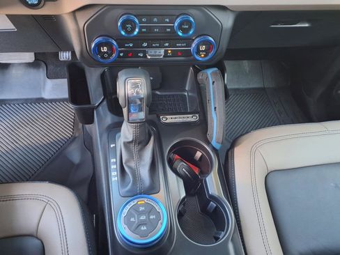 Used 2024 Ford Bronco Wildtrak image 20