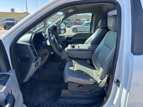 Used 2017 Ford F250 XL w/ Power Equipment Group image 17