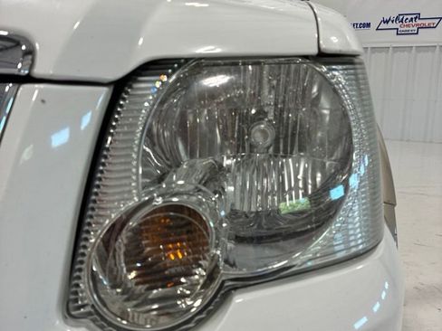 Used 2007 Ford Explorer Eddie Bauer RWD image 6