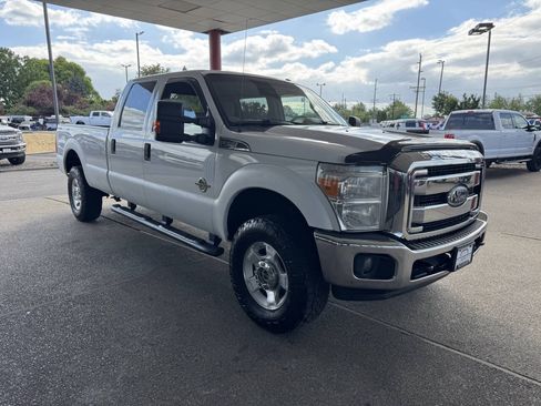 Used 2013 Ford F350 XLT w/ Camper Pkg AWD/4WD image 3