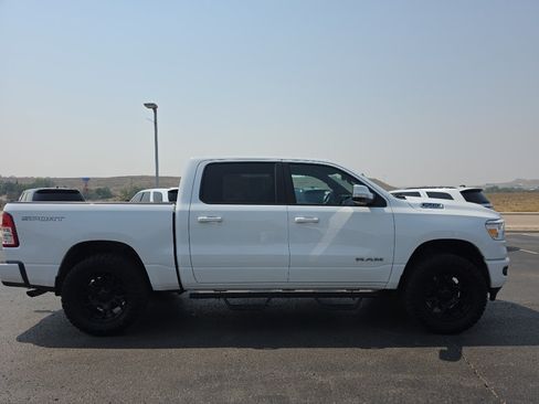 Used 2022 RAM 1500 Big Horn AWD/4WD image 4