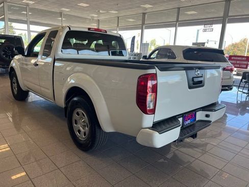 Used 2021 Nissan Frontier S w/ S Utility Package RWD image 9