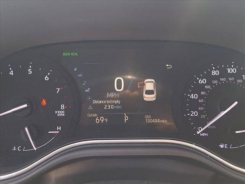 Used 2019 Toyota Avalon XLE w/ Carpet Mat Package FWD image 10
