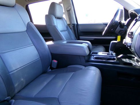 Used 2018 Toyota Tundra Limited w/ Limited Premium Package image 13