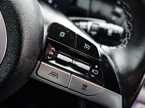 Used 2021 Hyundai Elantra SEL w/ Convenience Package image 24