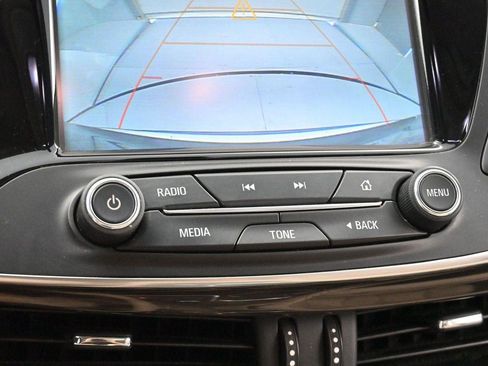Used 2019 Buick Envision Essence FWD image 22