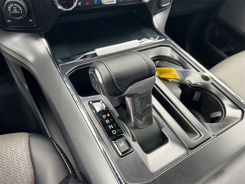 New 2025 Ford F150 Lariat w/ Equipment Group 501A Mid image 21