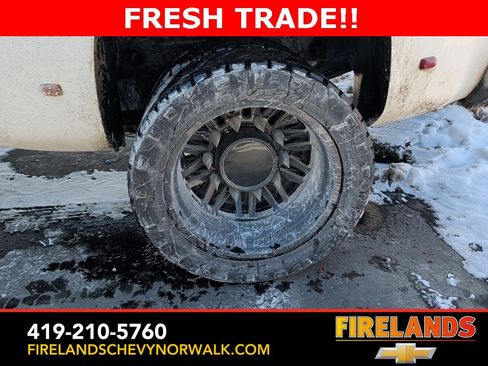 Used 2017 GMC Sierra 3500 Denali w/ Duramax Plus Package image 16