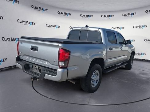 Used 2021 Toyota Tacoma SR AWD/4WD image 5