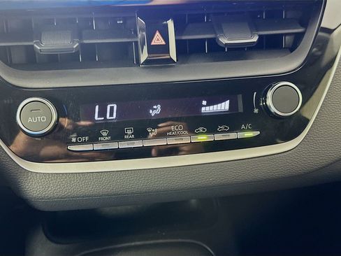 Certified 2025 Toyota Corolla LE FWD image 15