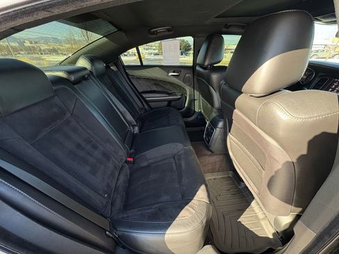 Used 2018 Dodge Charger GT image 33
