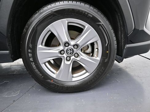 Used 2024 Toyota RAV4 XLE AWD/4WD image 6