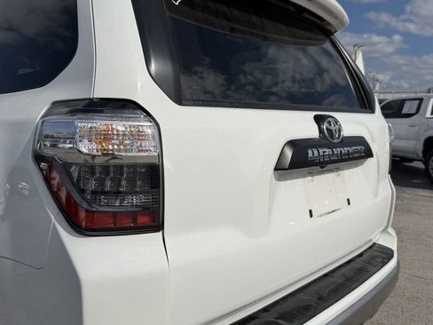 Used 2024 Toyota 4Runner TRD Off-Road Premium w/ Moonroof Package AWD/4WD image 11