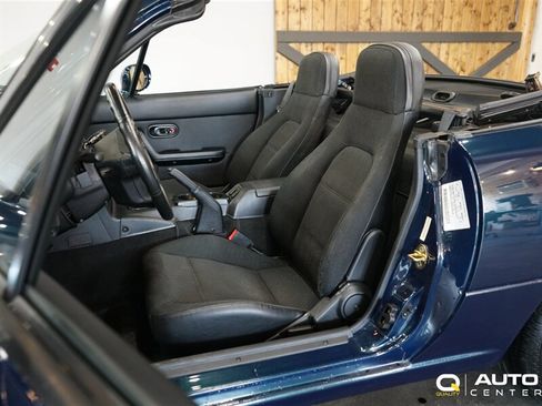 Used 1996 MAZDA MX-5 Miata RWD image 22
