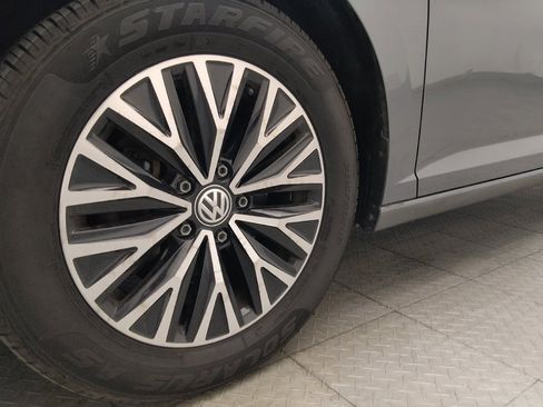 Used 2019 Volkswagen Jetta SE FWD image 31