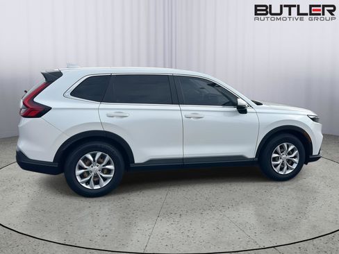 Used 2024 Honda CR-V LX image 7