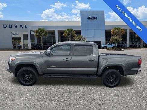 Used 2019 Toyota Tacoma SR5 RWD image 7