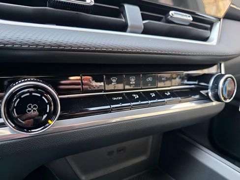 New 2026 Chevrolet Equinox LT w/ Safety and Technology Package image 23