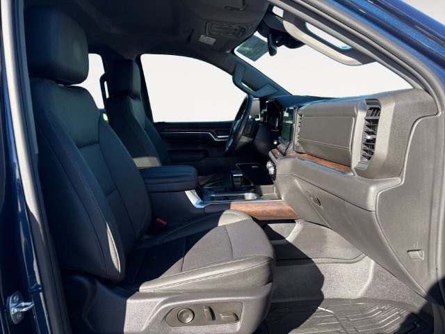 Used 2023 GMC Sierra 1500 SLT AWD/4WD image 15