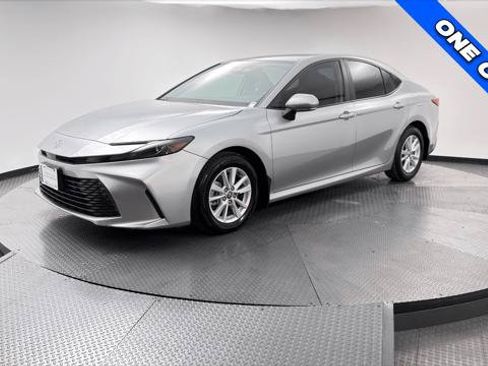 Used 2025 Toyota Camry LE FWD image 2