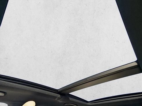 Used 2024 Mercedes-Benz GLC 300 GLC 300 image 16