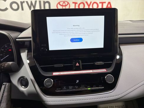 Used 2026 Toyota Corolla SE image 28
