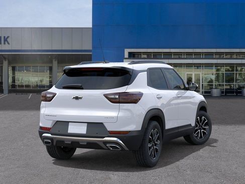 New 2026 Chevrolet TrailBlazer ACTIV w/ Convenience Package FWD image 4