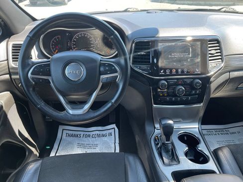 Used 2021 Jeep Grand Cherokee Laredo X AWD/4WD image 22