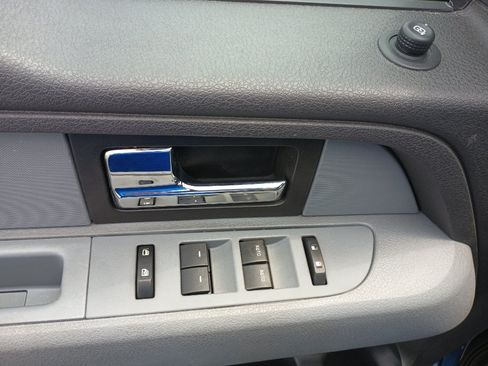 Used 2013 Ford F150 XLT w/ Mid Equipment Group RWD image 16
