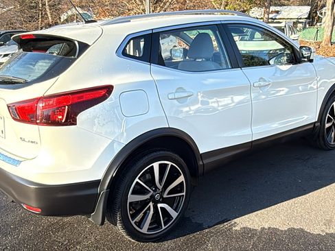 Used 2017 Nissan Rogue Sport SL w/ SL Premium Package image 26