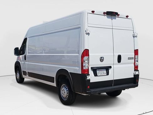 Used 2025 RAM ProMaster 2500 w/ Convenience Group FWD image 5