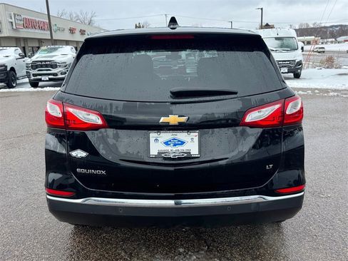 Used 2020 Chevrolet Equinox LT image 3