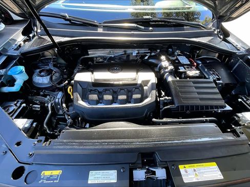 Certified 2023 Volkswagen Tiguan SE image 29