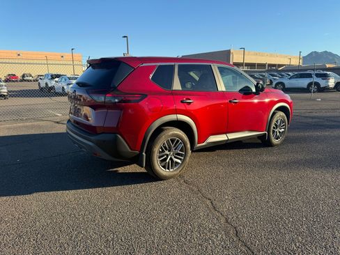 Used 2023 Nissan Rogue S image 5