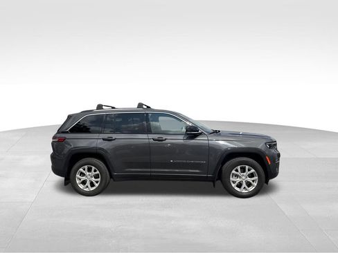 Used 2023 Jeep Grand Cherokee Limited AWD/4WD image 8