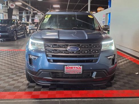 Used 2018 Ford Explorer XLT w/ Equipment Group 202A AWD/4WD image 3