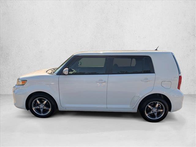Used 2012 Scion xB FWD image 8