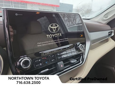Used 2022 Toyota Highlander Platinum image 18