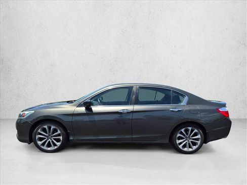 Used 2015 Honda Accord Sport image 9